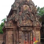 Bantey Srei - Thailand, Cambodia and Laos Tour 15 Days