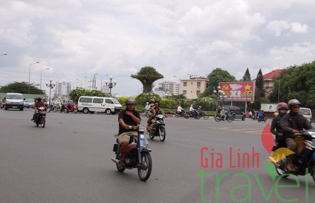City Life in the 21st Century Vietnam